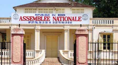 Prélude à la visite prochaine de François Hollande au Parlement : Une mission de la sécurité française au palais des gouverneurs à Porto-Novo